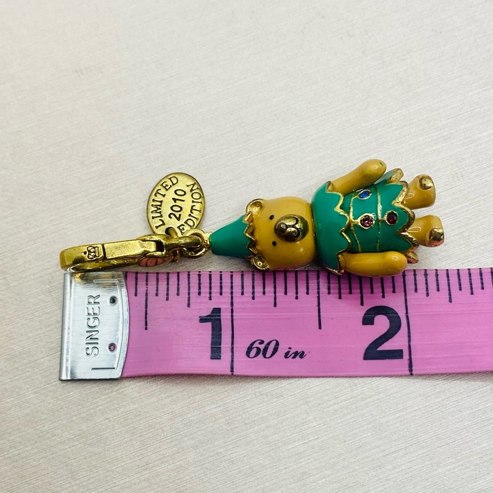 Juicy Couture Limited Edition 2010 Holiday 3-Dimensionally Teddy Bear Elf Charm - Picture 8 of 9